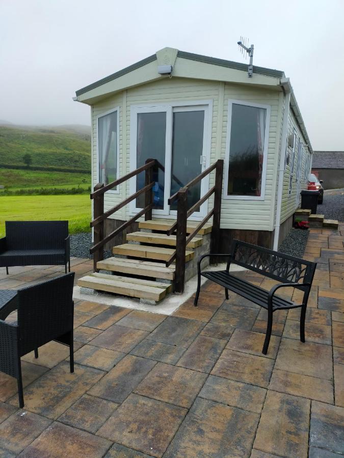 Slieve Croob Cosy Caravan Finnis Extérieur photo